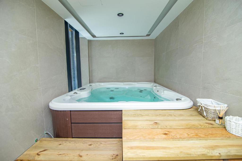 Apartment Rado De Montagne - Srebrni Vrhovi,